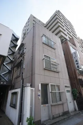 緑2丁目ビルの外観