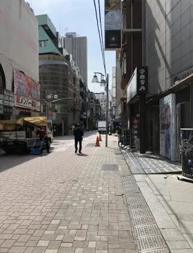 かきくけこビルの外観