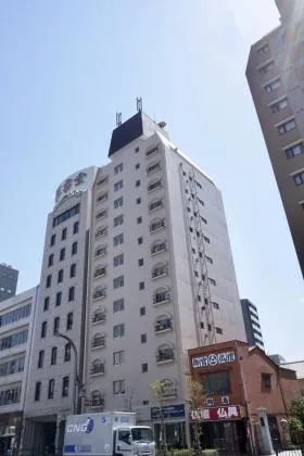 ハイネス菊屋橋の外観