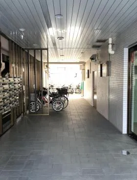 ハイネス菊屋橋の外観