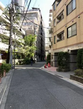 ブライトコート幡ヶ谷ビルの外観