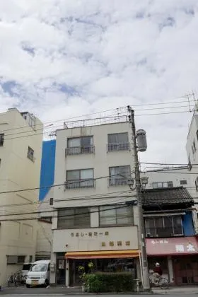 見延ビルの外観