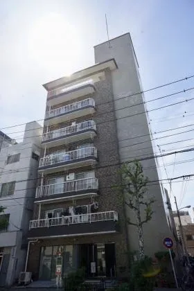 豊栄マンションの外観