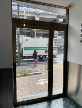 麻布よしビルの外観