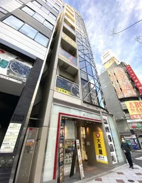 いちご渋谷文化村通りビルの外観