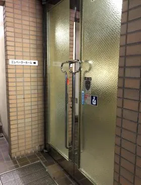 日東九段ビルの外観