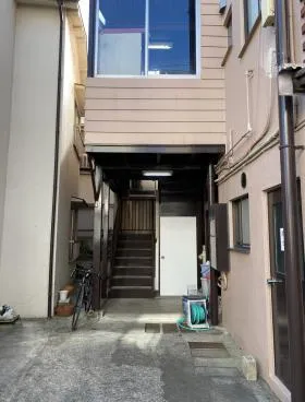 鈴木ビルの外観