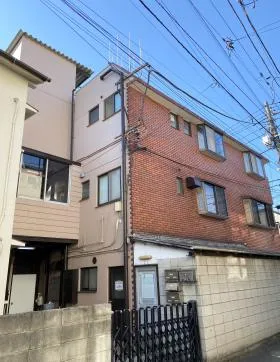 鈴木ビルの外観