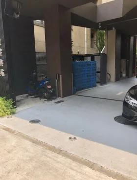 新宿御苑四方ビルの外観