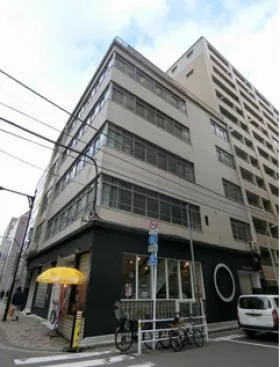 PUBLICUSビルの外観