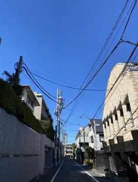 ラスターハウスビルの外観