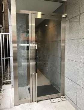 コスモビルの外観