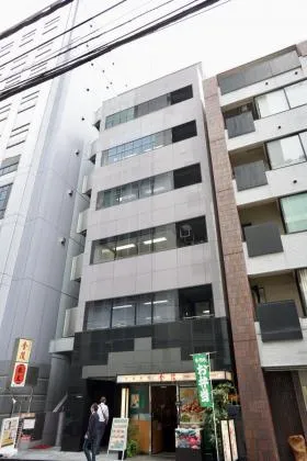 日宝神田淡路町ビルの外観