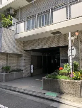 上野ロイヤルハイツの外観