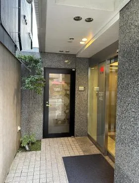 麹町ブライトンビルの外観