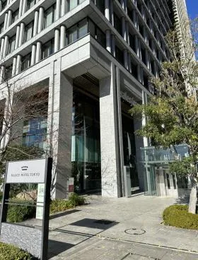 日本生命丸の内ガーデンタワーの外観