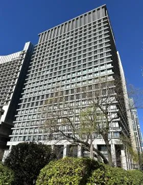 日本生命丸の内ガーデンタワーの外観