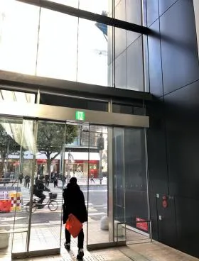 レンタルオフィス六本木(AXALL ROPPONGI)ビルの外観