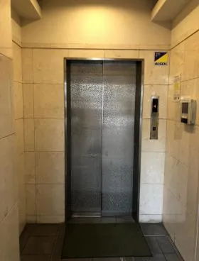 アティレビルの外観