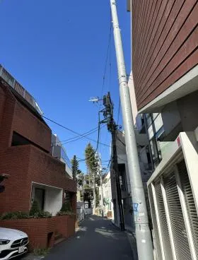 REB原宿ビルの外観
