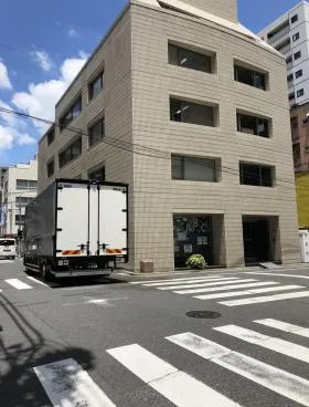レオナール日本橋富沢町ビルの外観