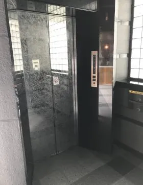 長谷川ビルの外観