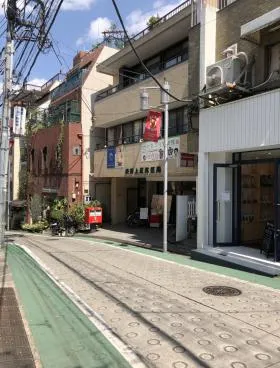 ユニット倉庫セイファートの外観