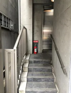 ROZISビルの外観