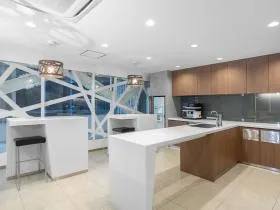 Regus(リージャス)銀座三丁目ビジネスセンターの外観