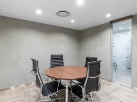 Regus(リージャス)丸の内新国際ビルビジネスセンターの外観