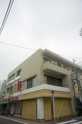 横山ビルの外観