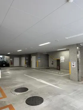 穴水ビルの外観