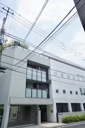 コートイン信濃町ビルの外観