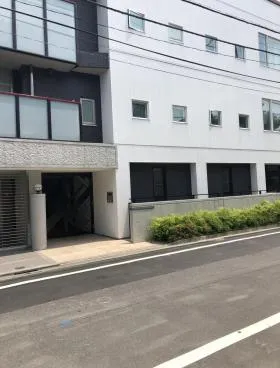 コートイン信濃町ビルの外観