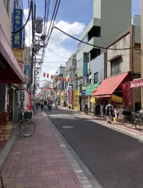 Jビルの外観