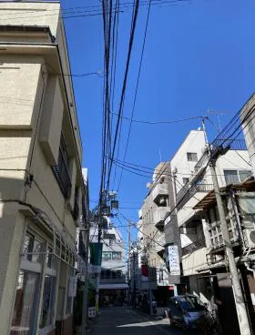 メリンレジデンスビルの外観
