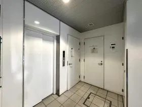 新日本市ヶ谷ビルの外観