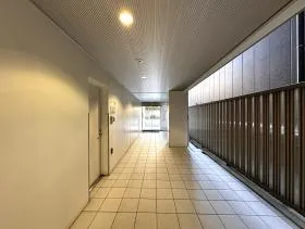 新日本市ヶ谷ビルの外観