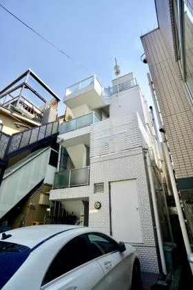 神宮前351ビルの外観