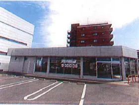 柏市役所前国道16号沿い店舗ビルの外観