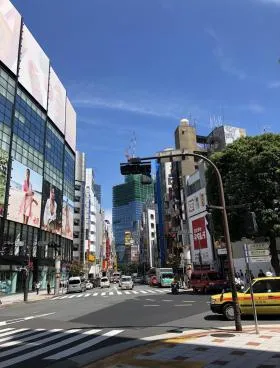 エミリアビルの外観