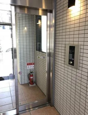 野毛サークの外観