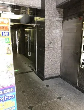横浜サンライズビルの外観