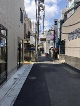 ポートハウス幡ヶ谷ビルの外観