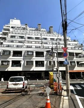 赤坂パインクレストビルの外観