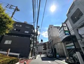 赤坂パインクレストビルの外観