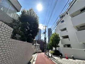 赤坂パインクレストビルの外観