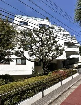 赤坂パインクレストビルの外観