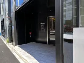 北参道サンイーストテラスビルの外観