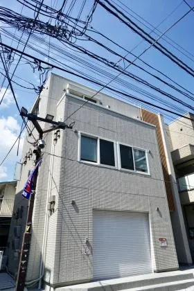 ロス アミーゴスビルの外観